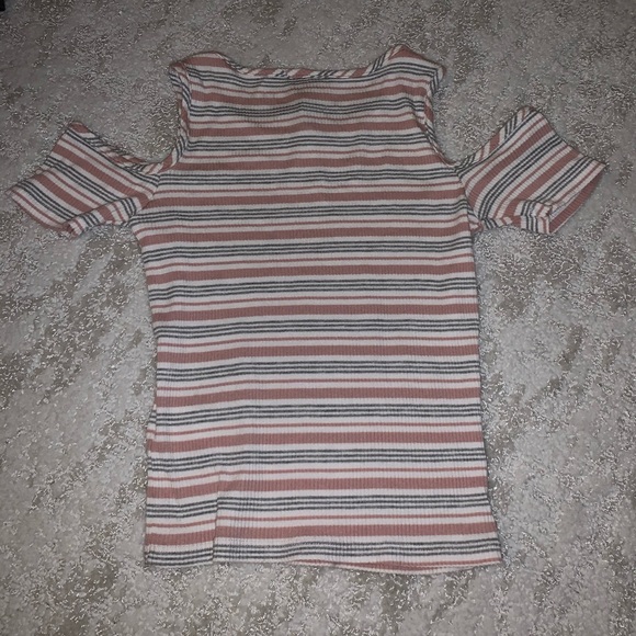 Striped Crop Top - Picture 3 of 3